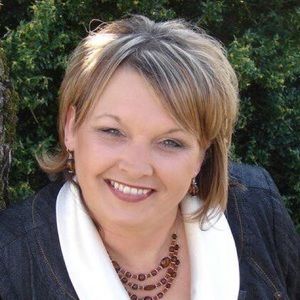 Meet your Posher, Carolyn